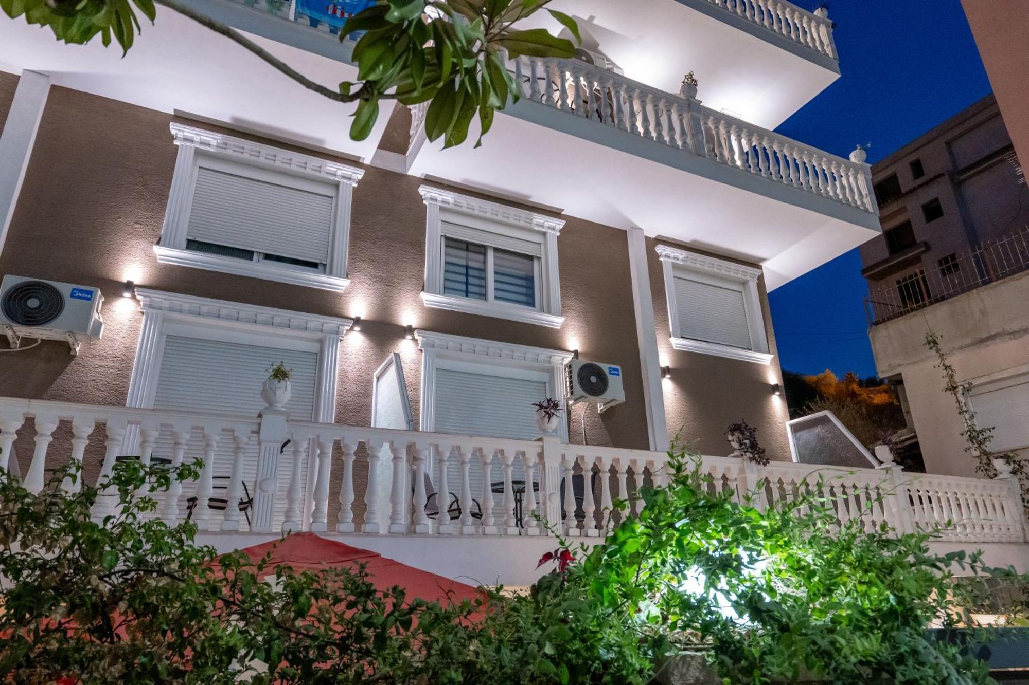 Elite 4* Sarandë